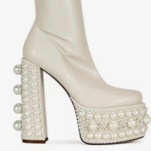 New Azalea Wang White pearl Platform Boots 11